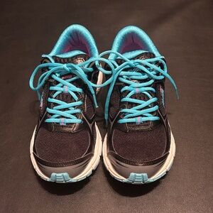 Avia Black Sneakers with Blue Highlights